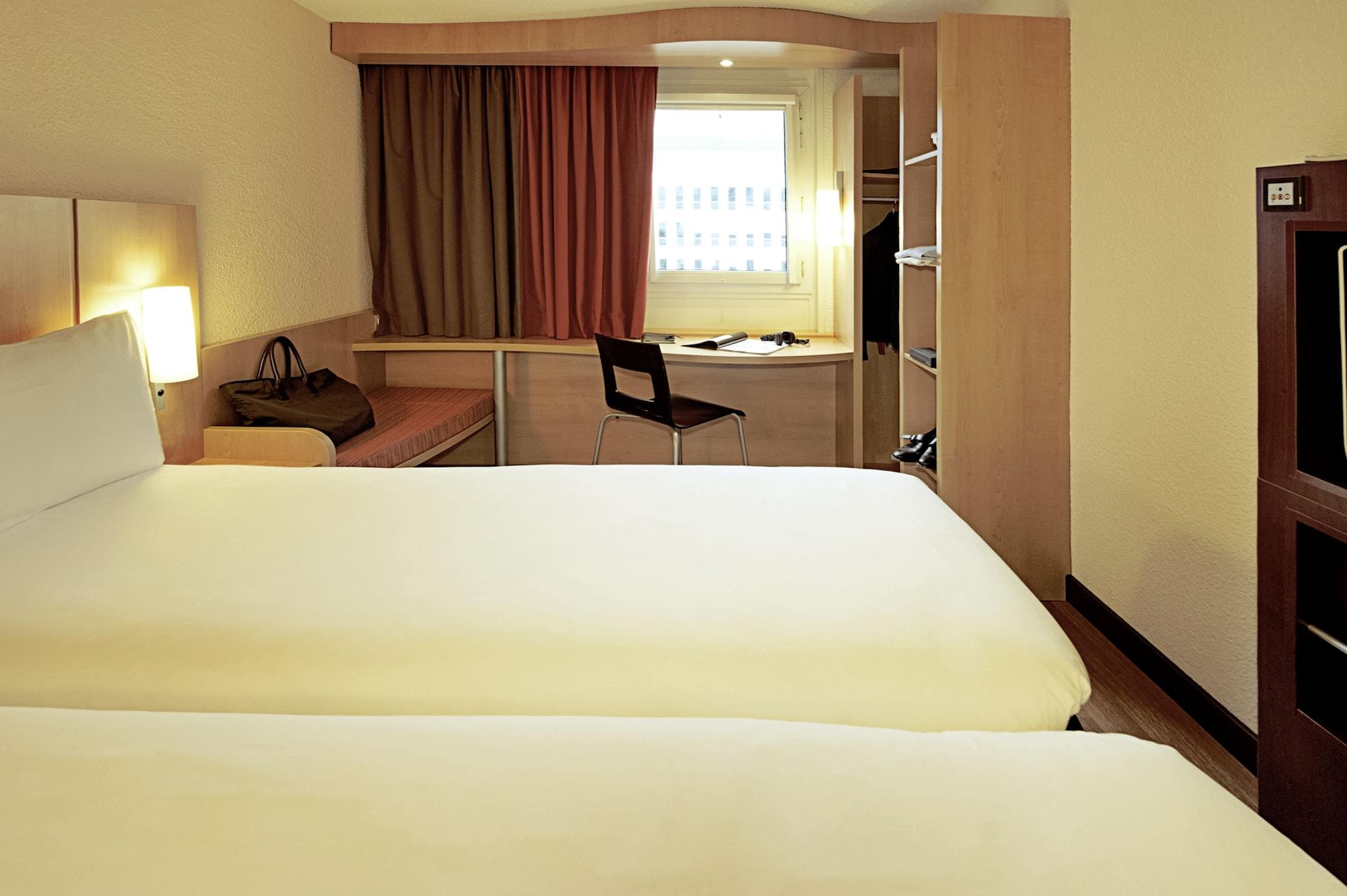 Ibis Beauvais Aeroport Hotel Екстериор снимка