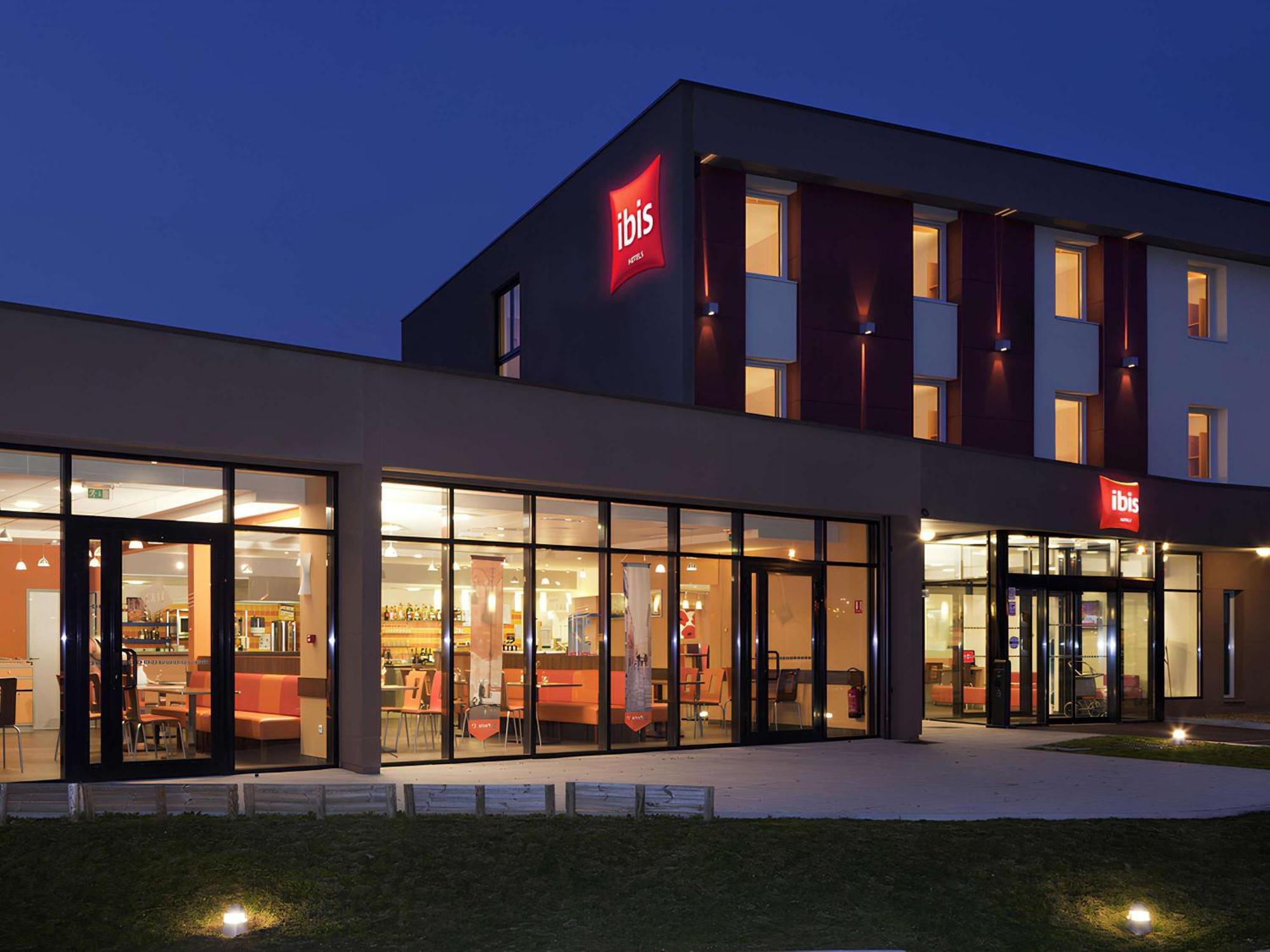 Ibis Beauvais Aeroport Hotel Екстериор снимка