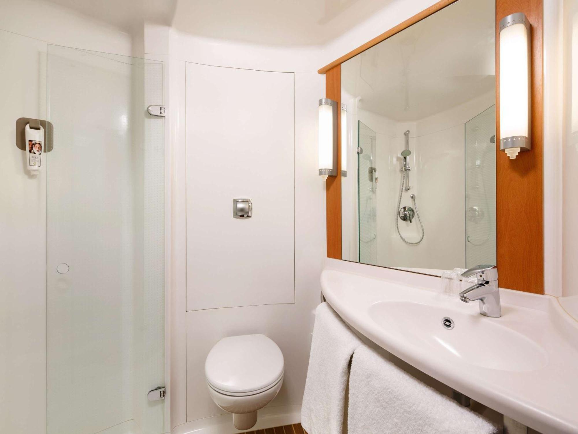 Ibis Beauvais Aeroport Hotel Екстериор снимка