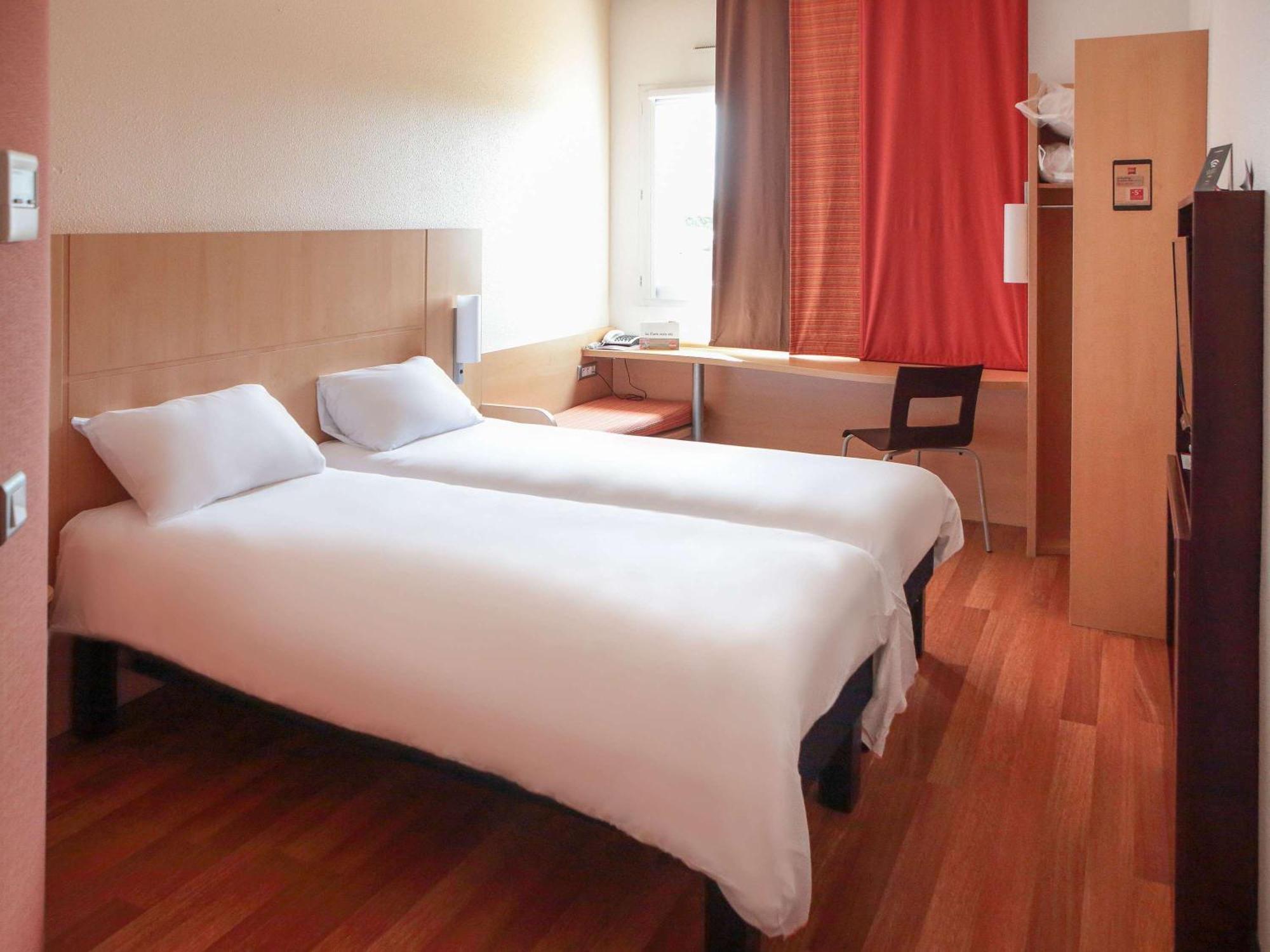 Ibis Beauvais Aeroport Hotel Екстериор снимка