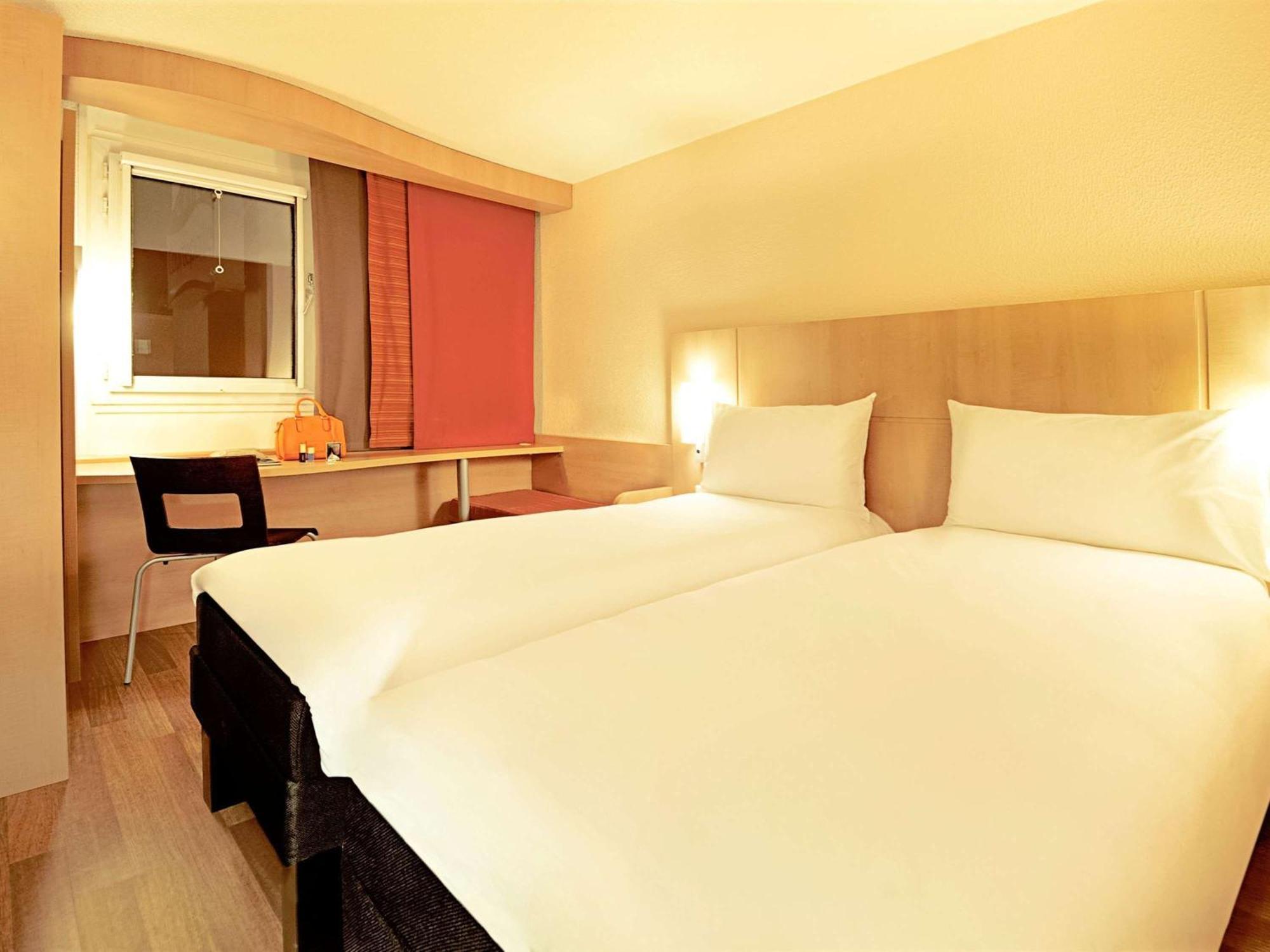 Ibis Beauvais Aeroport Hotel Екстериор снимка