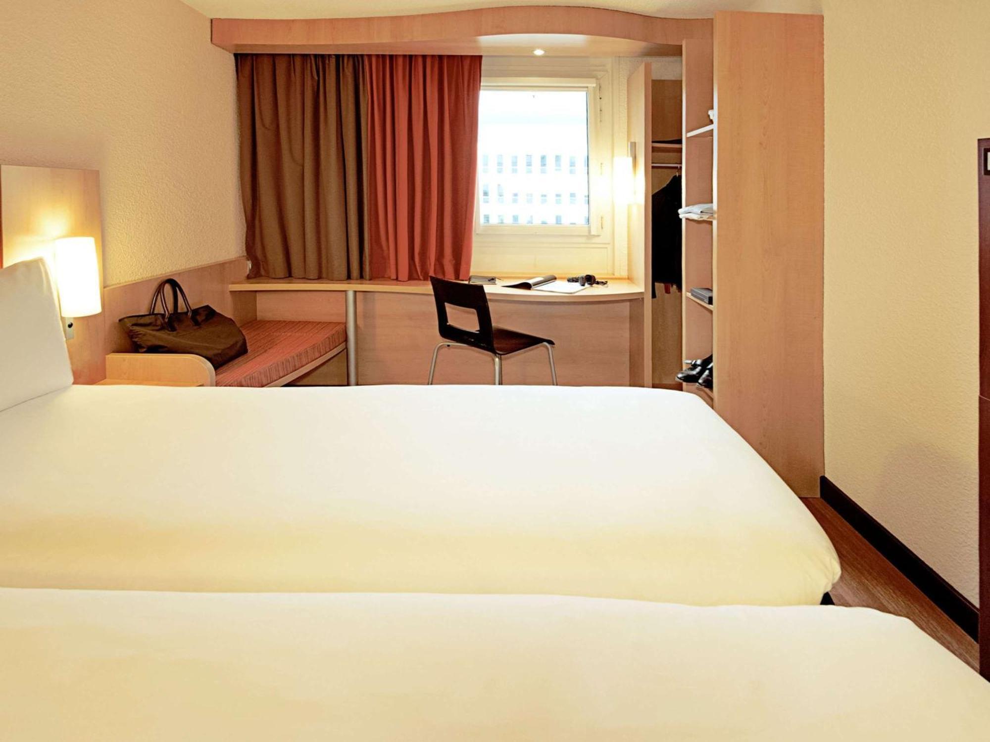 Ibis Beauvais Aeroport Hotel Екстериор снимка