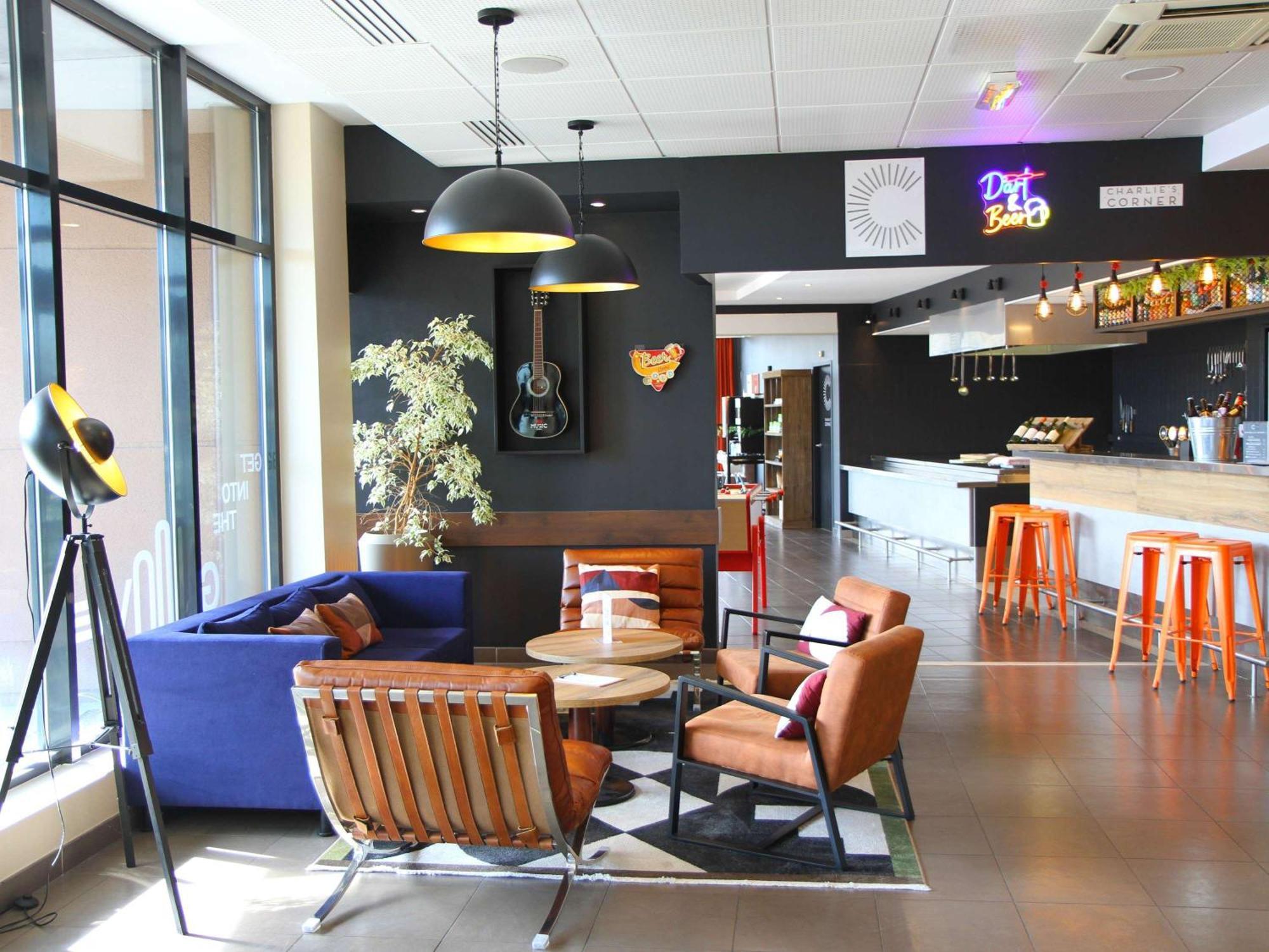 Ibis Beauvais Aeroport Hotel Екстериор снимка