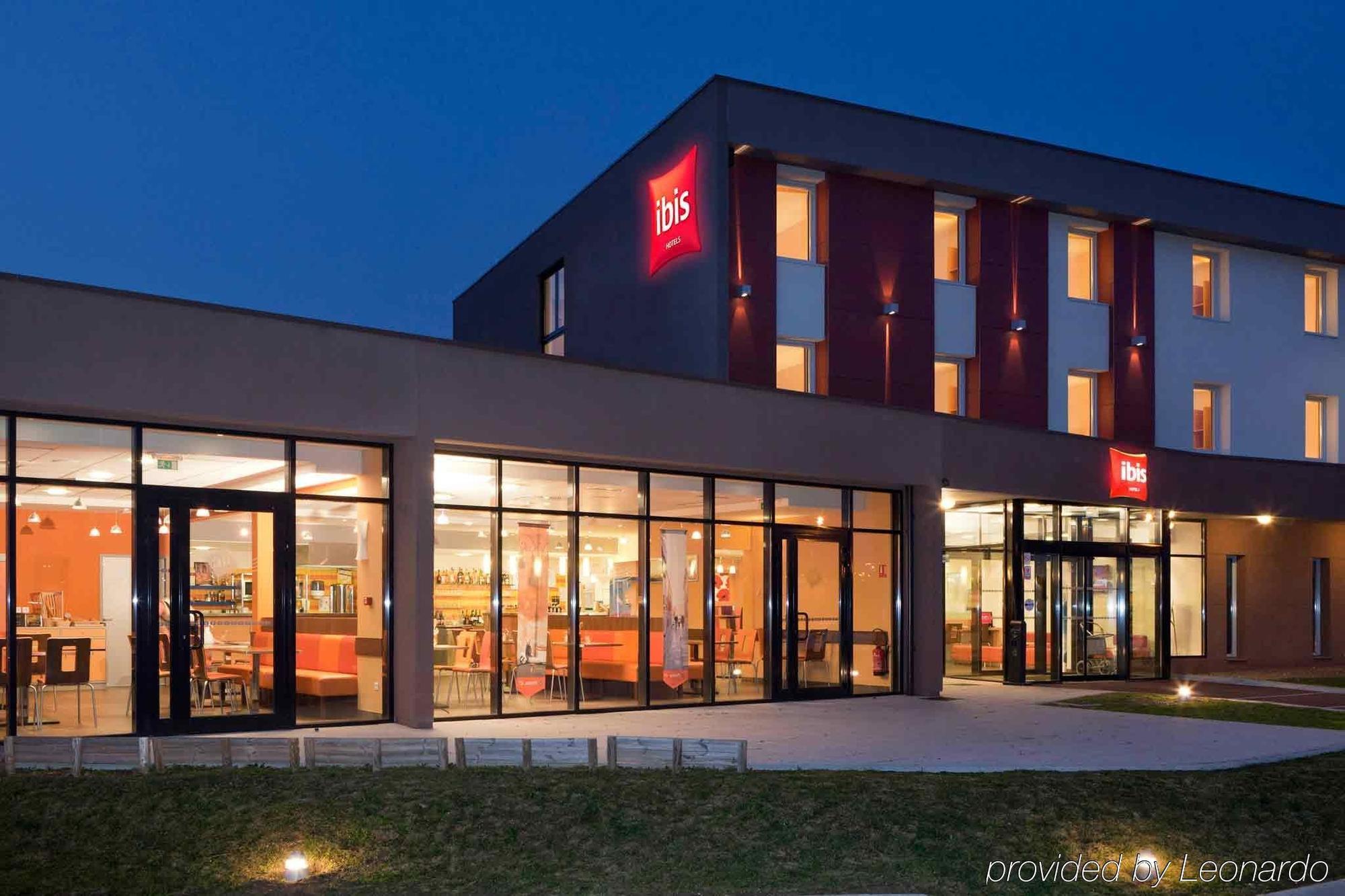 Ibis Beauvais Aeroport Hotel Екстериор снимка