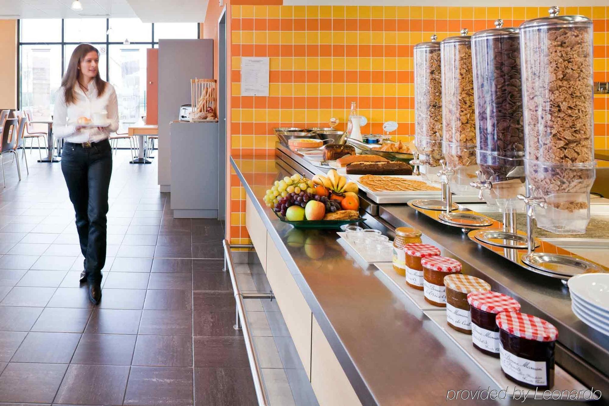Ibis Beauvais Aeroport Hotel Екстериор снимка
